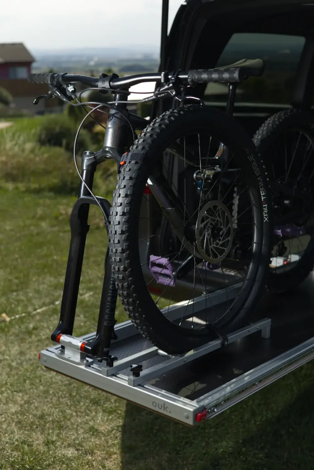 Uchwyt rowerowy za widelec Mini – do transportu rowerów w samochodzie - obrazek 2