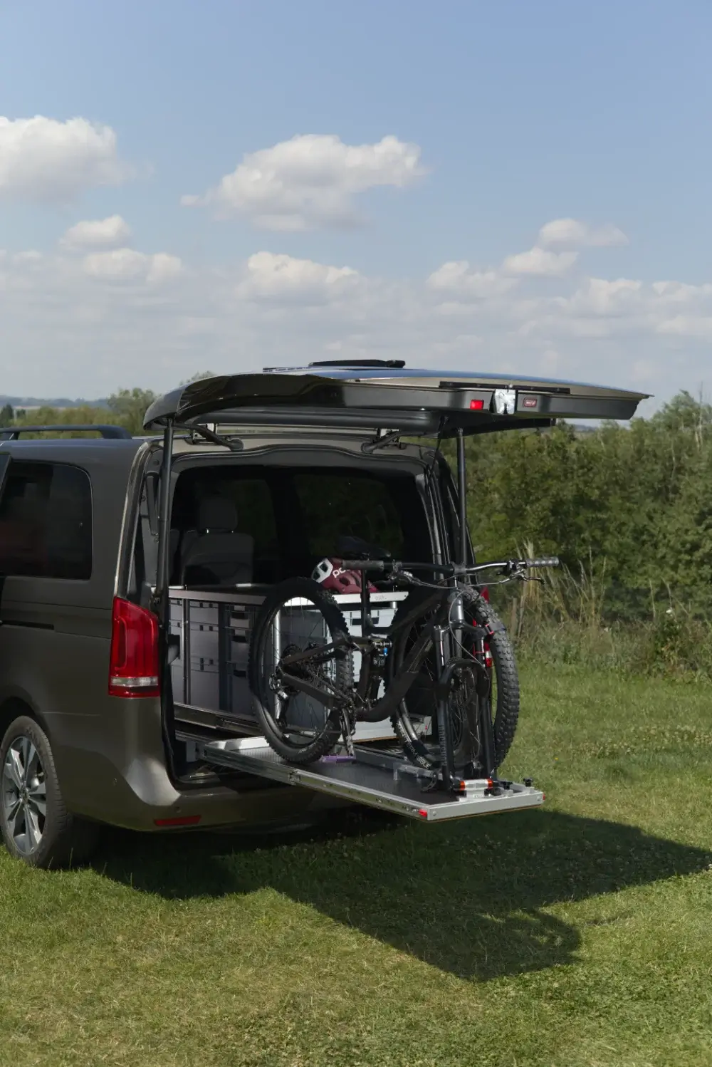Vestavba do auta - 2x výsuvná police + užší pevné patro - Mercedes V-class/Vito/Marco Polo - Obrázek 6