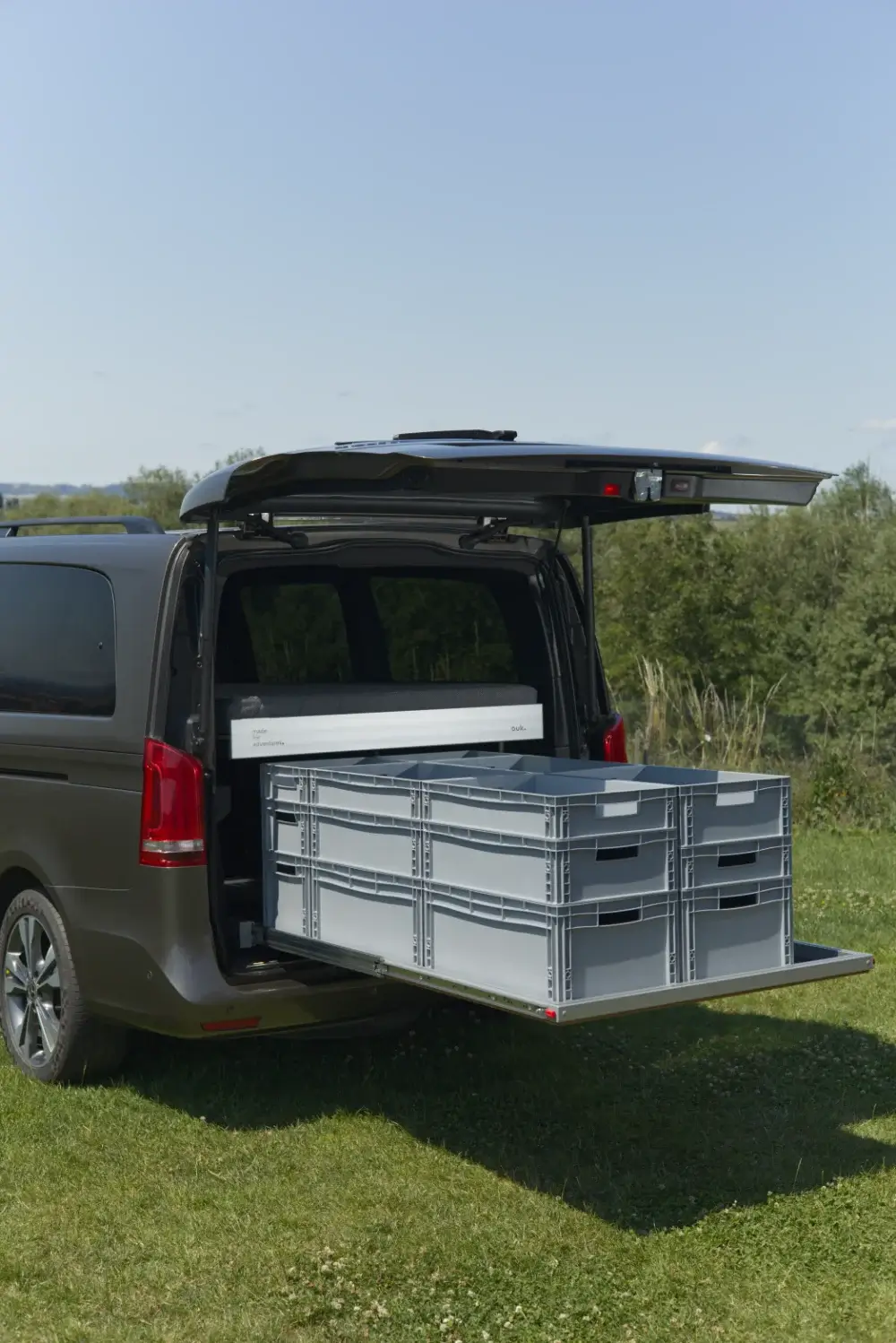 Zabudowa kempingowa do auta – 1x wysuwana podłoga + łóżko Double – Mercedes V-class, Vito, EQV, Marco Polo - obrazek 4