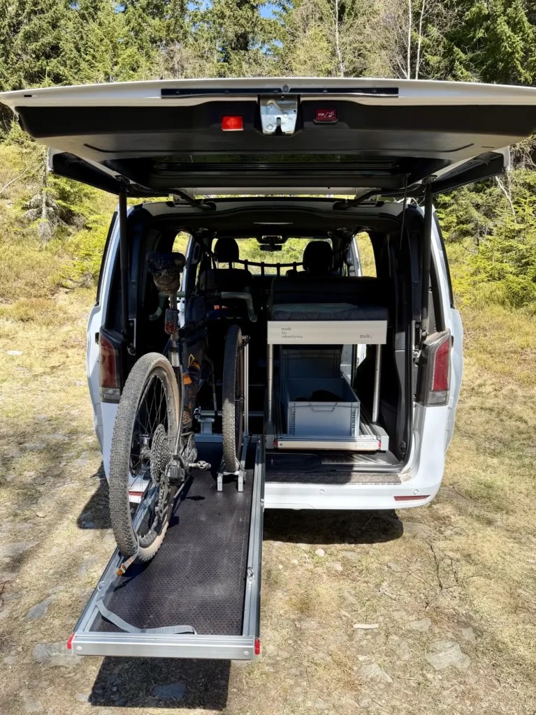 Single bed for camping & bike transport in Mercedes V-class